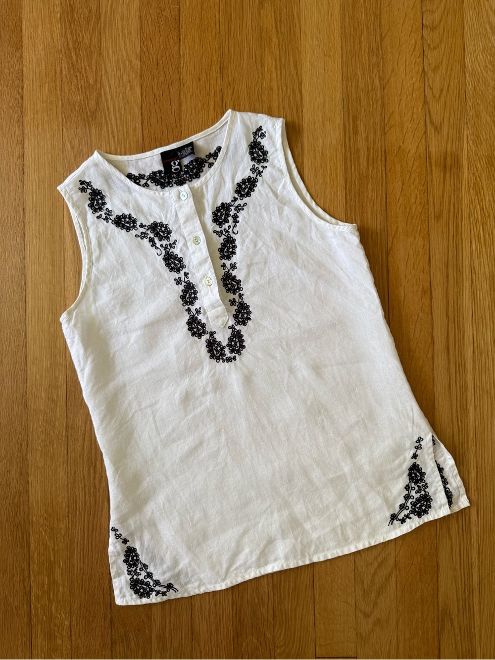 100% Linen Embroidered Sleeveless Top White Black Women’s S